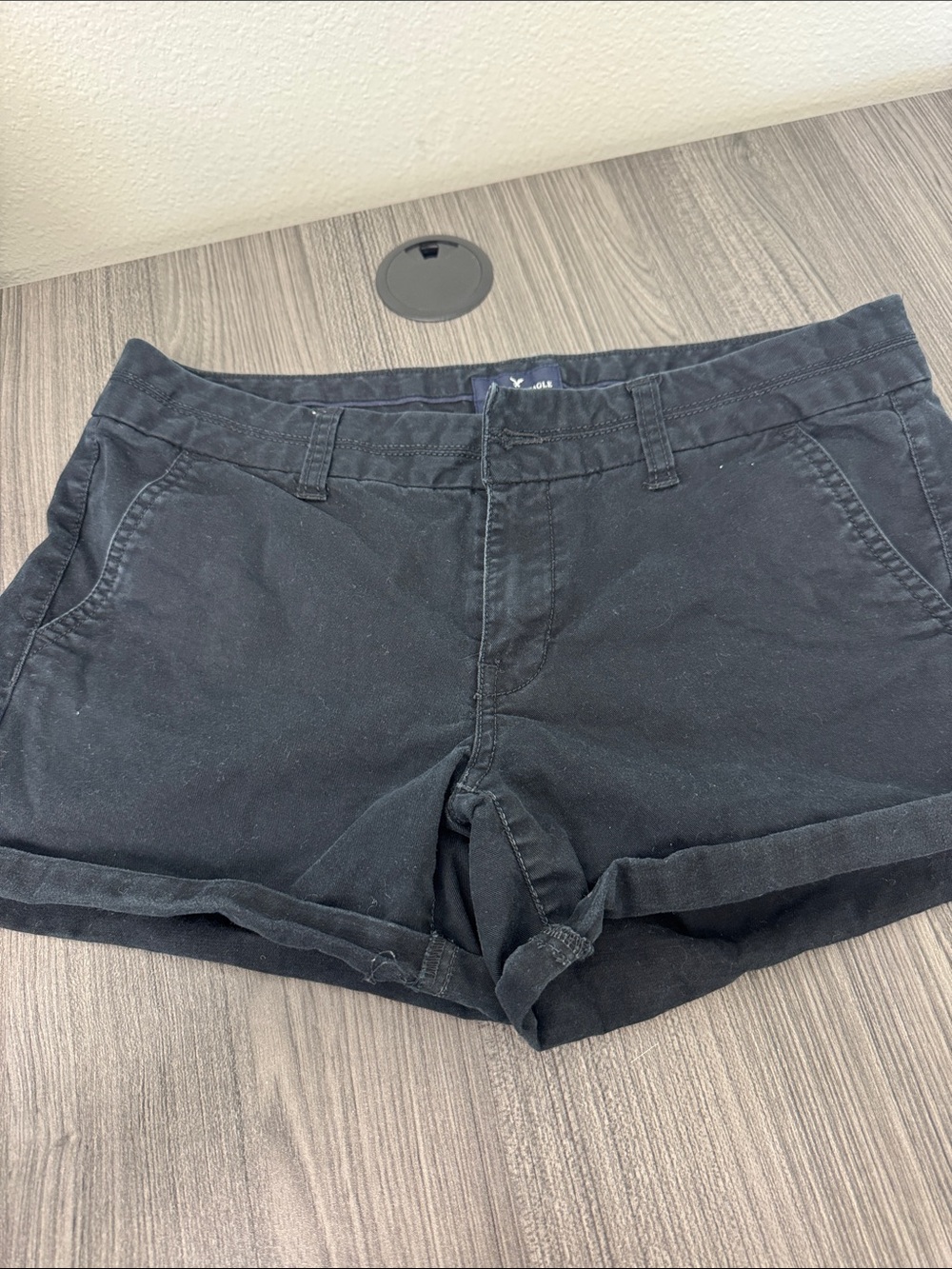 American Eagle Outfitters Black Chino Shorts size 8